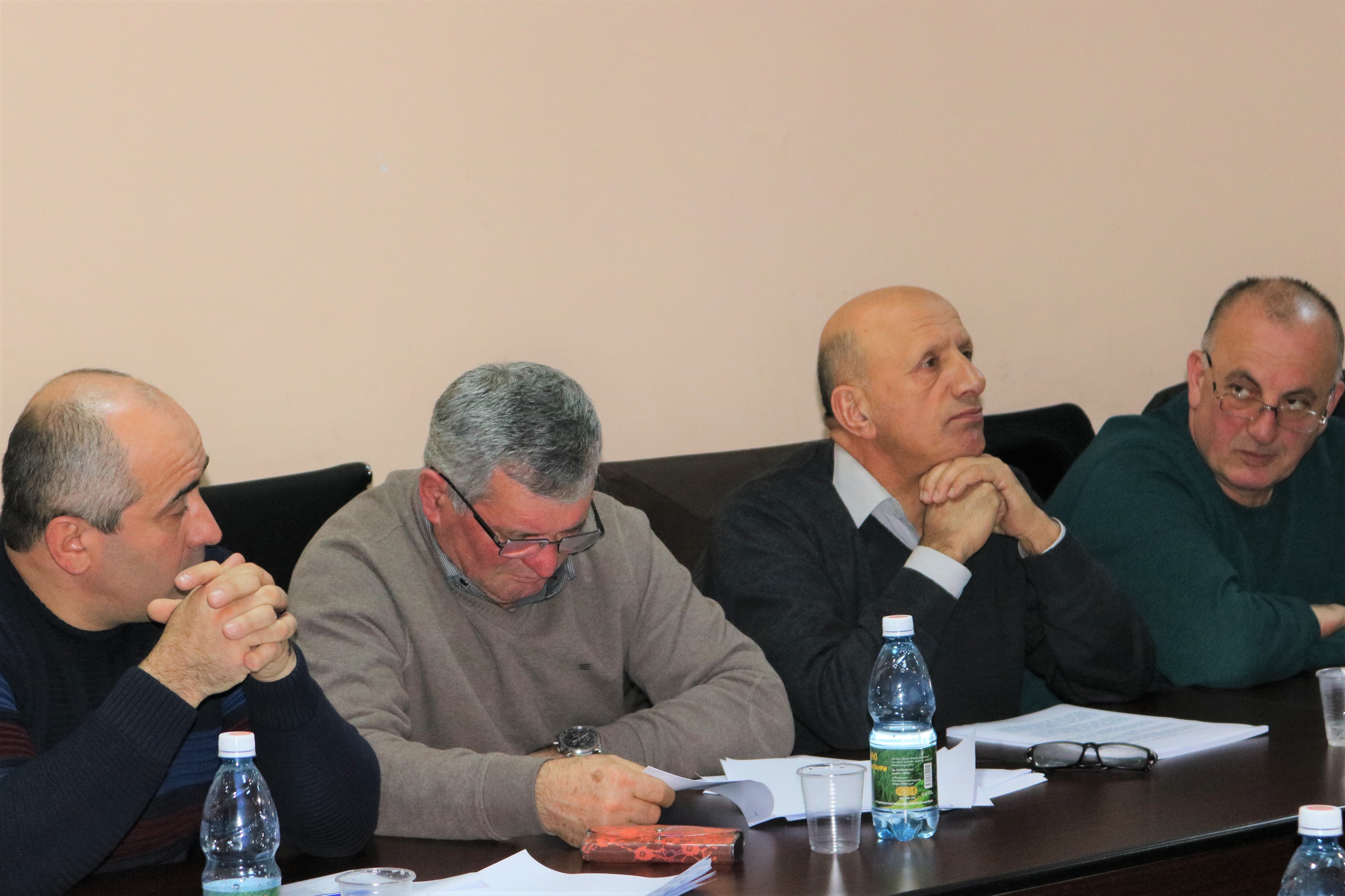 მიმდინარე წლის 13 თებერვლას ქედის მუნიციპალიტეტის საკრებულოში რიგგარეშე სხდომა გაიმართა