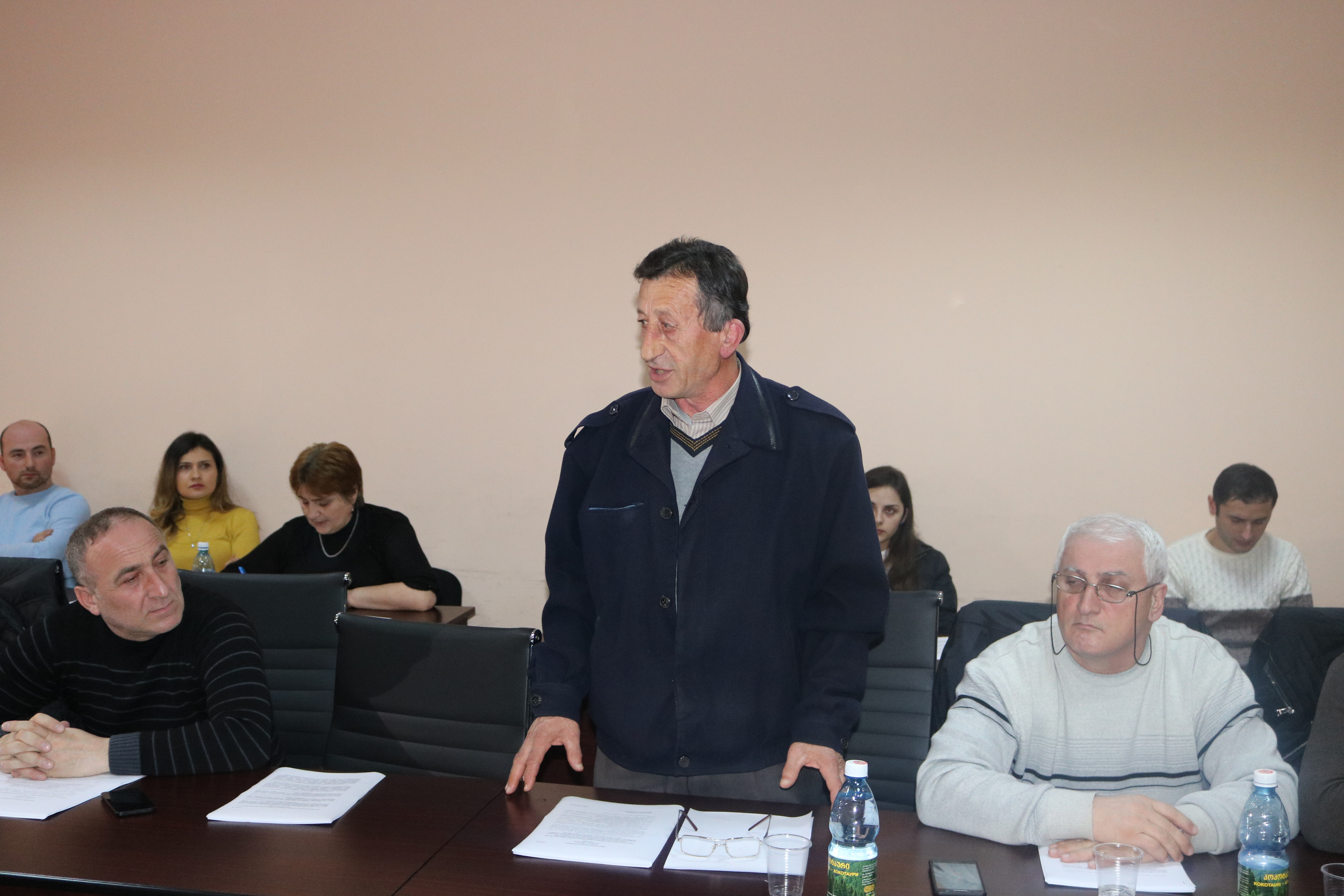 მიმდინარე წლის 13 თებერვლას ქედის მუნიციპალიტეტის საკრებულოში რიგგარეშე სხდომა გაიმართა