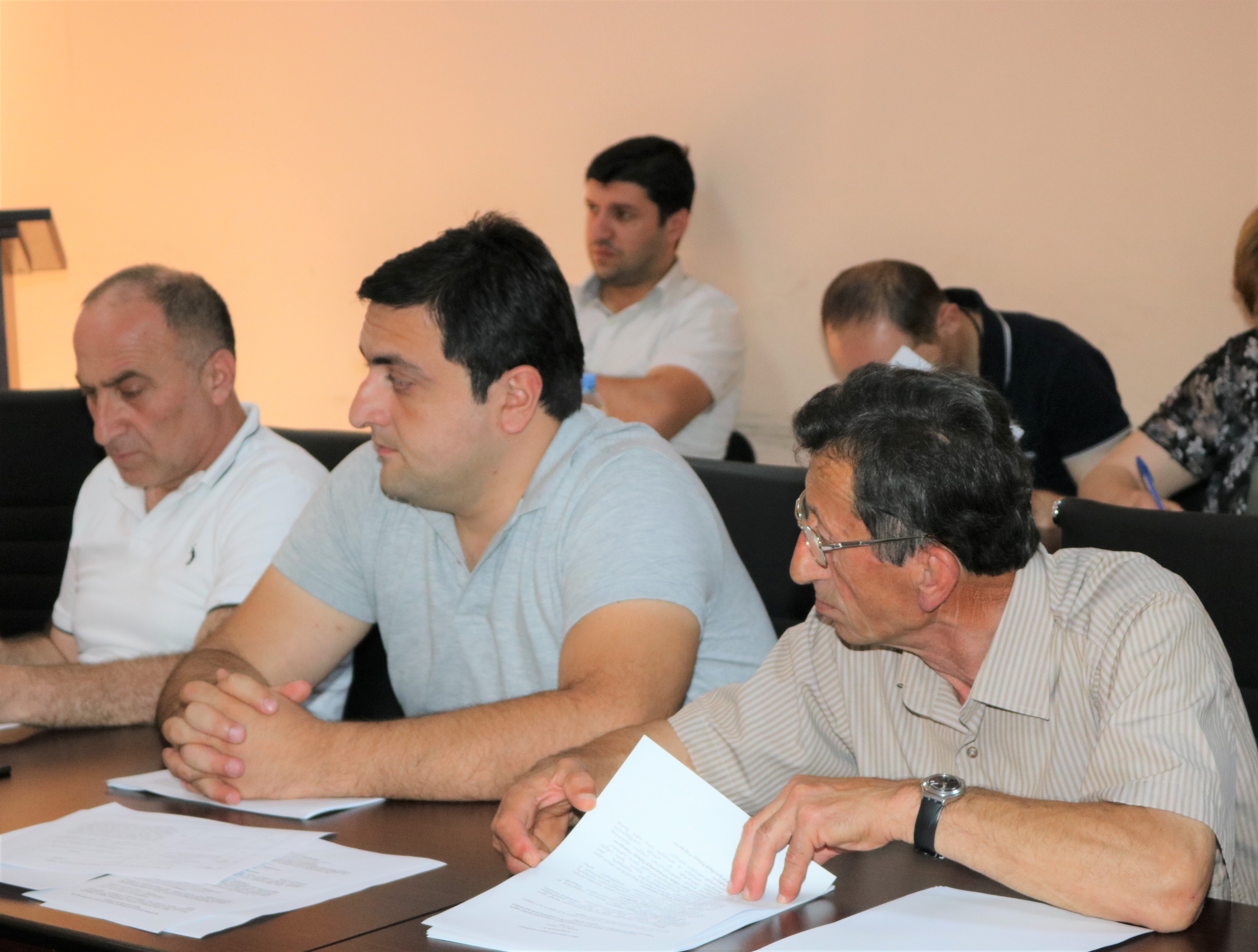 ქედის მუნიციპალიტეტის საკრებულოს №01-06/09 რიგგარეშე სხდომაზე დღის წერიგით გათვალისწინებული ხუთი საკითხი განიხილეს