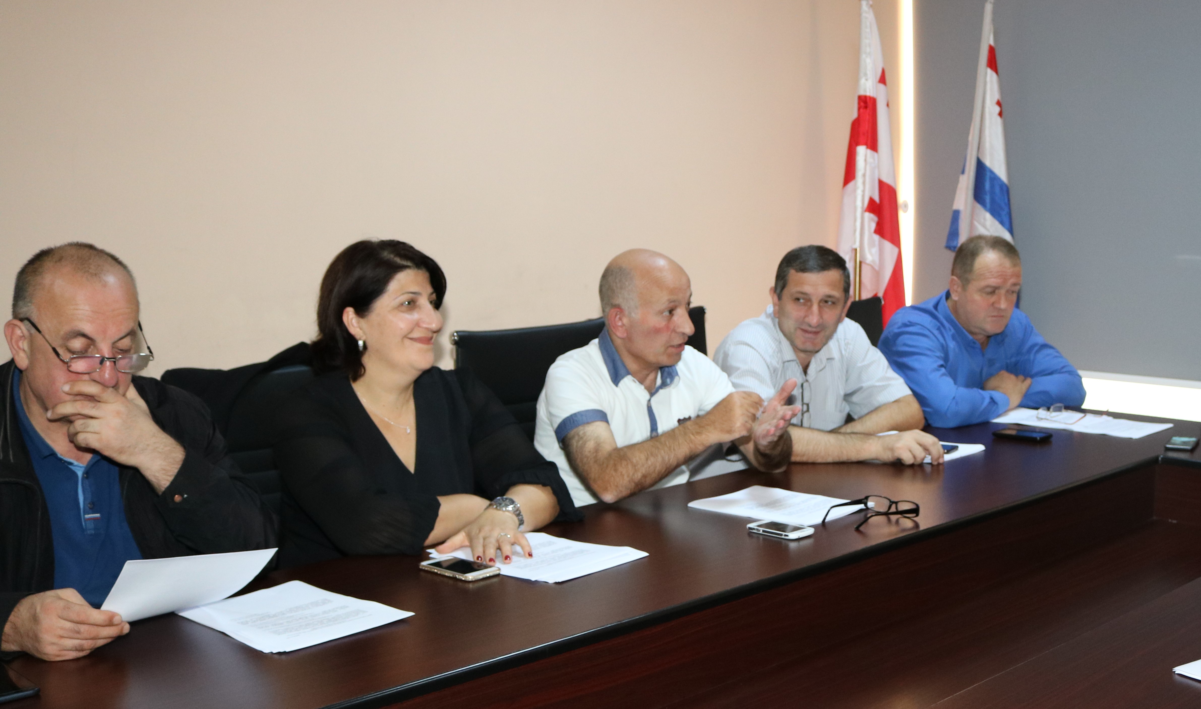 ქედის მუნიციპალიტეტის საკრებულოს სხდომათა დარბაზში 2018 წლის 28 სექტემბერს გაიმართა მორიგი №01-06/16 სხდომა