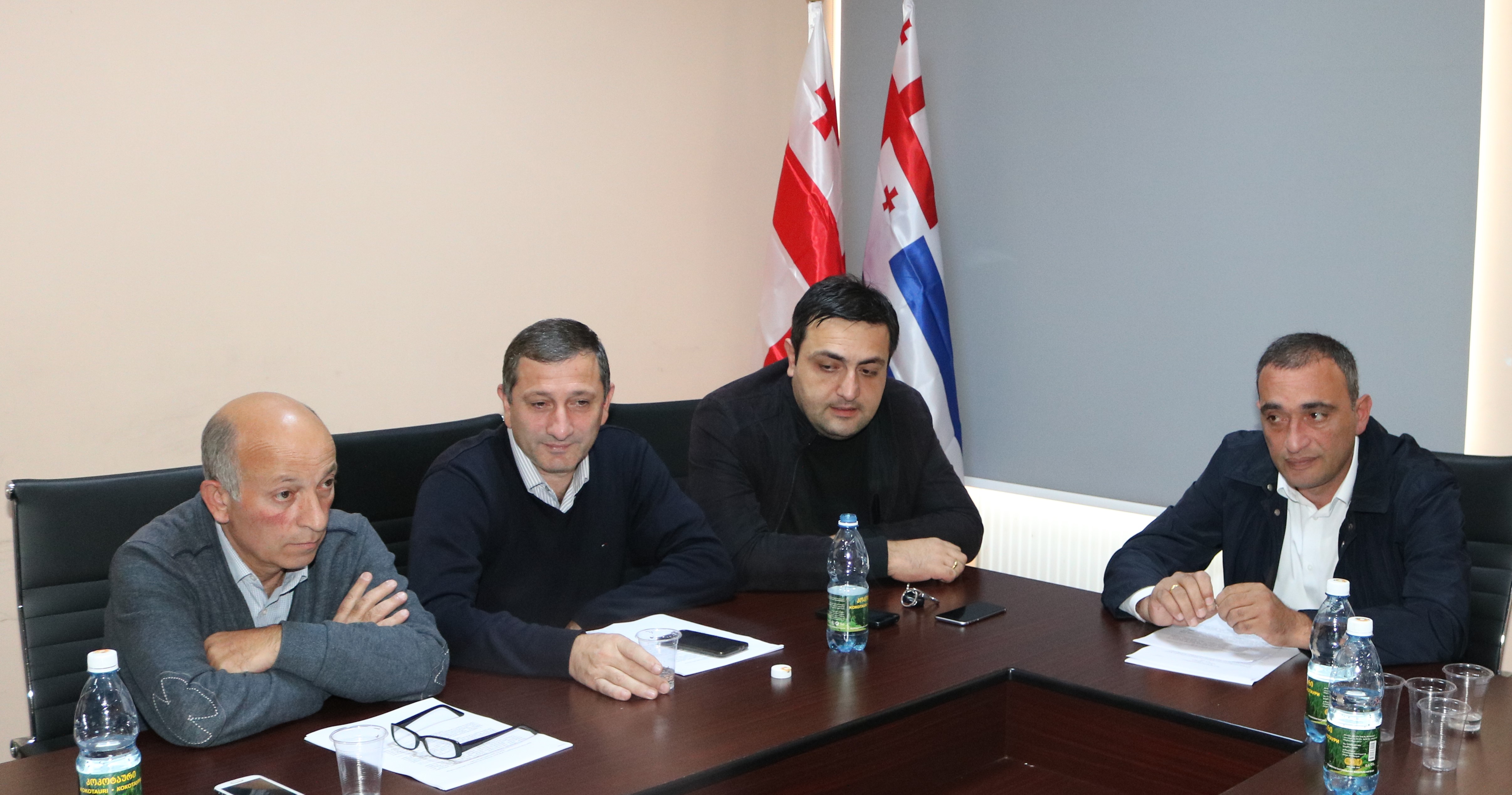 ქედის მუნიციპალიტეტის საკრებულოს სხდომათა დარბაზში 2018 წლის 26 ოქტომბერს გაიმართა მორიგი №01-06/17 სხდომა