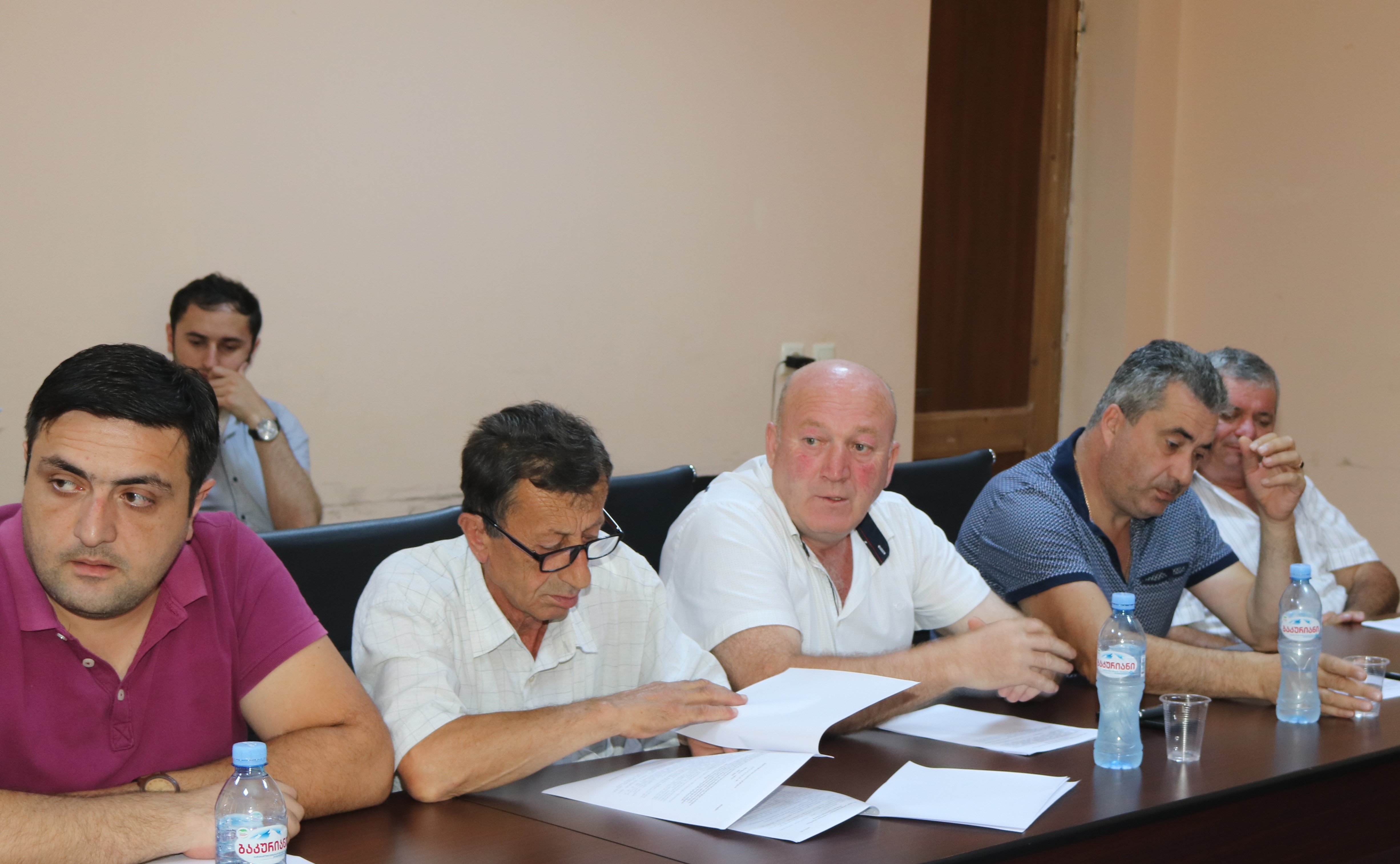 საკრებულოს მორიგ სხდომაზე შპს კომუნალურსერვისის ანგარიში მოისმინეს