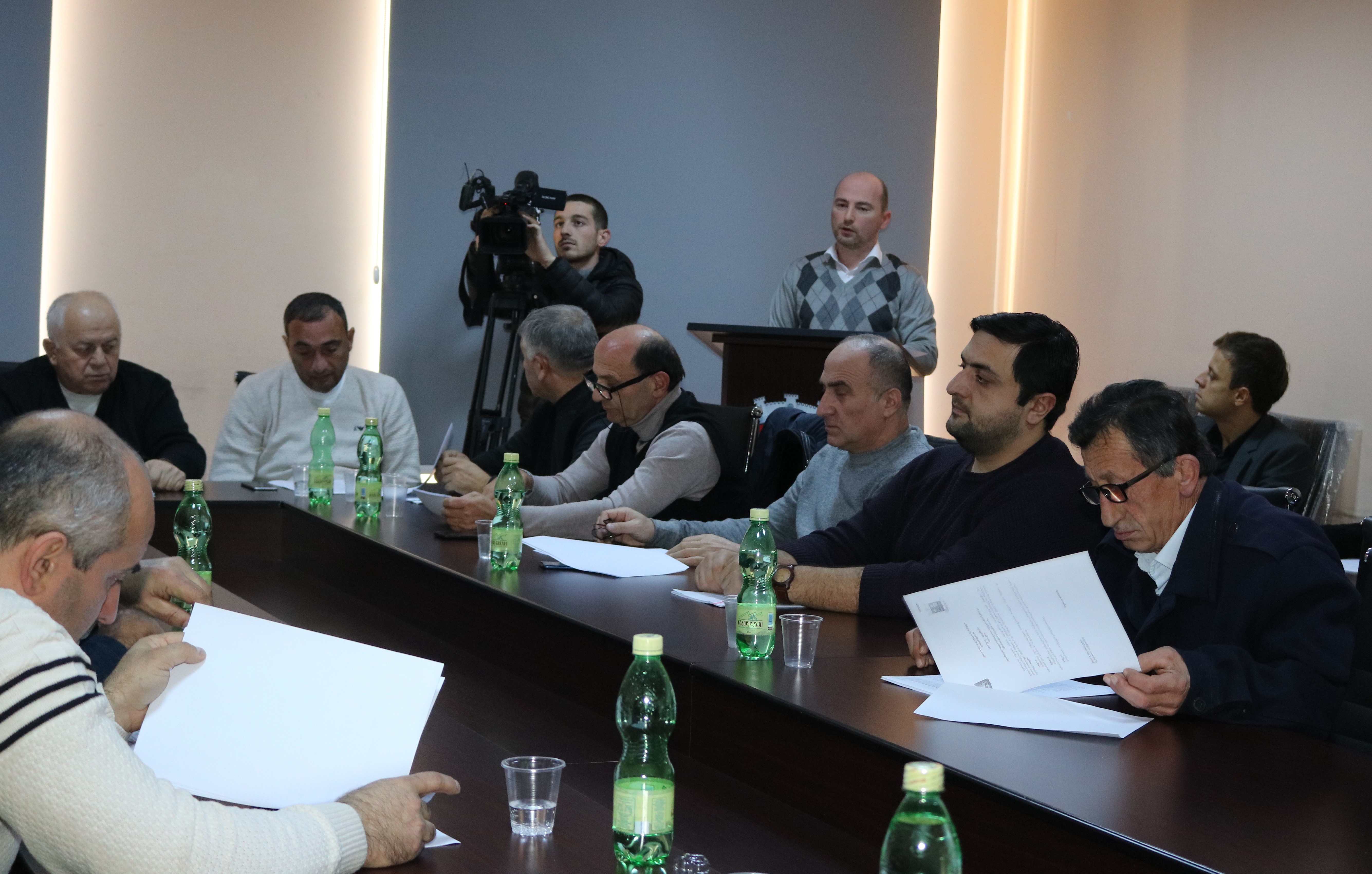 საკრებულოს მორიგ სხდომაზე ტრანსპორტის განვითარების სტრატეგია და გეგმა დაამტკიცეს