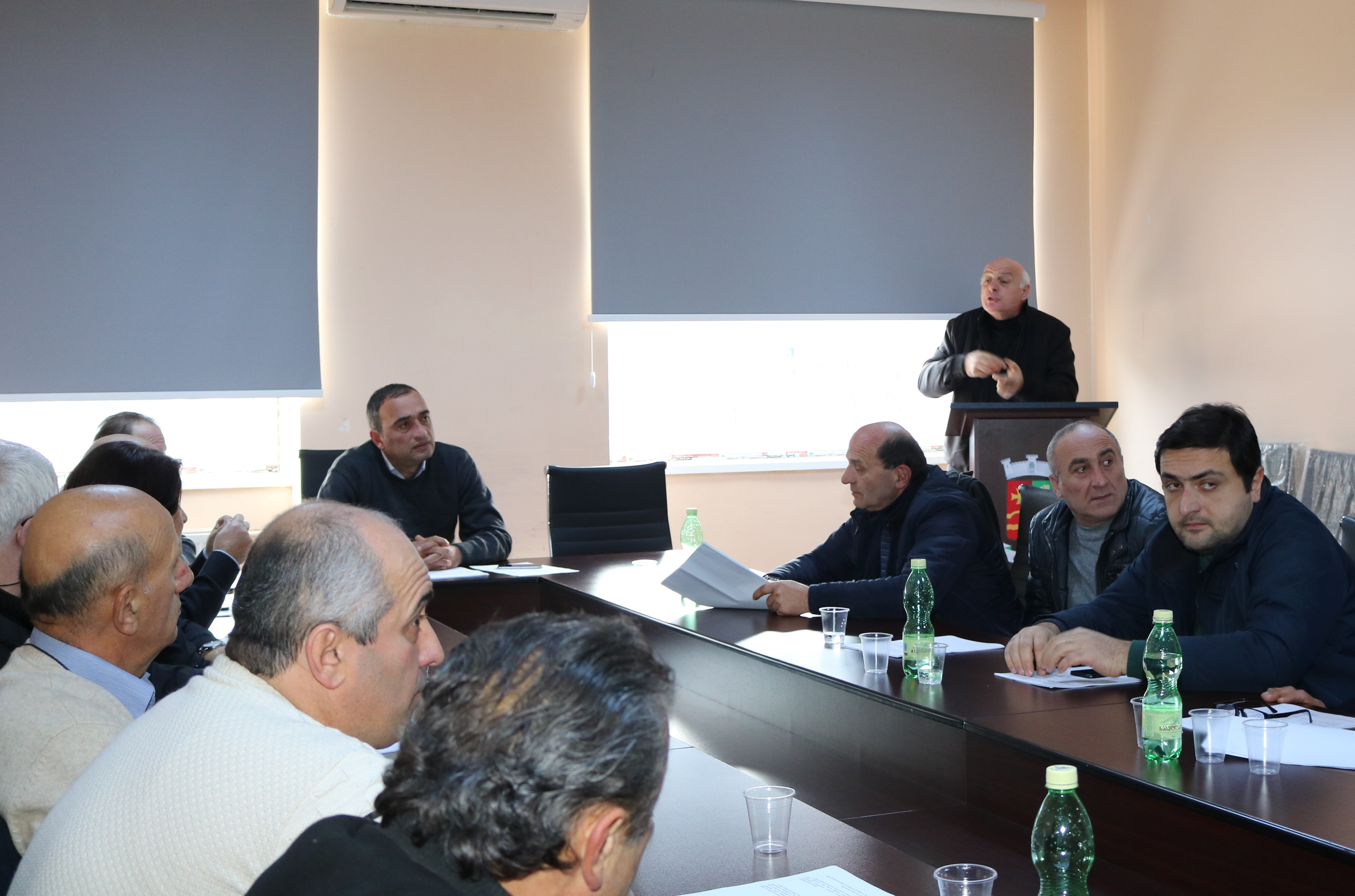 საკრებულოს გადაწყვეტილებით, ქედაში ვეტერინალური კლინიკის მოსაწყობად მიწის ნაკვეთი გამოიყო