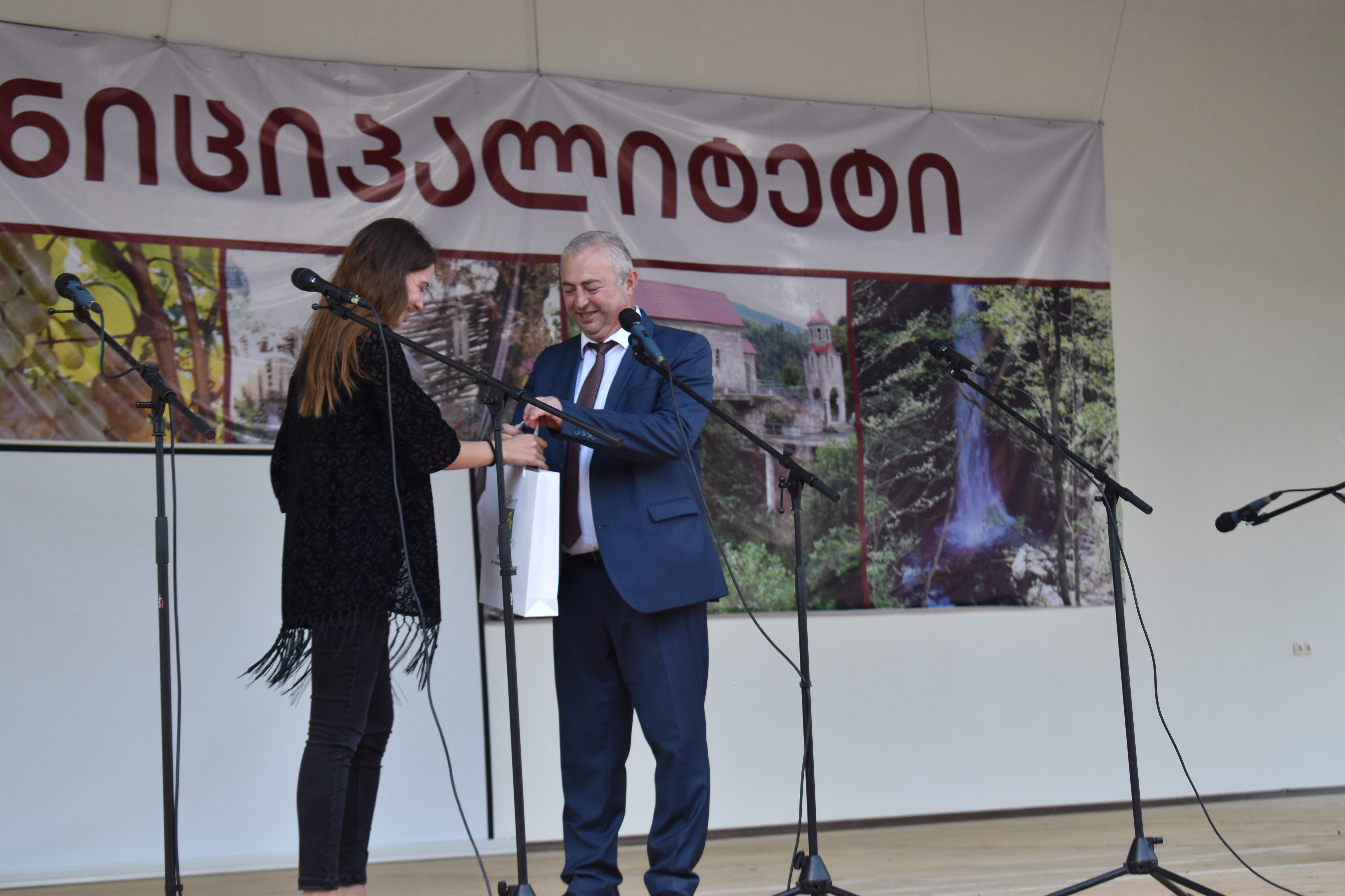 ღონისძიებაზე ტრადიციულად საპატიო ქედელები დაჯილდოვდნენ
