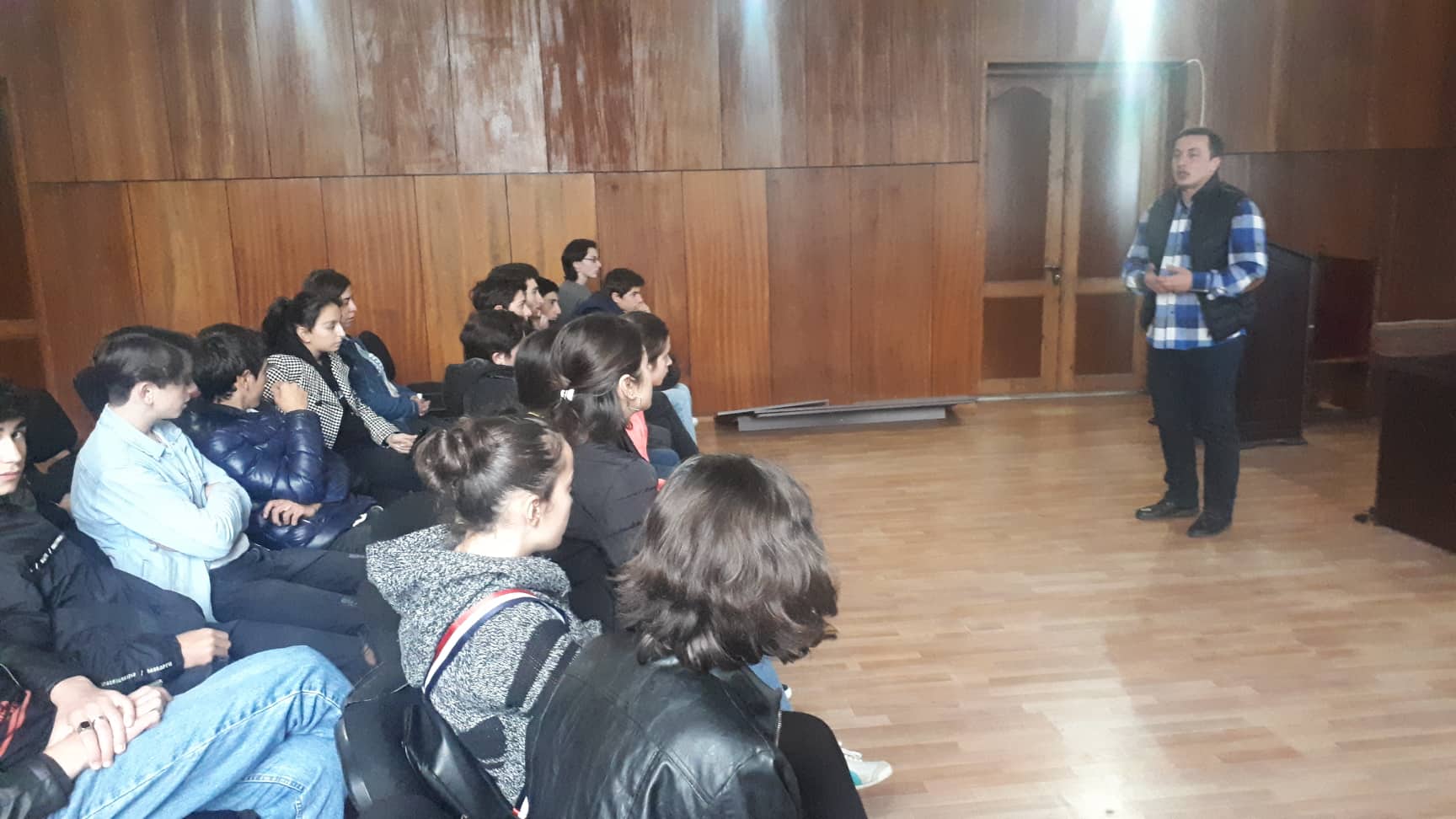 ქედელ ახალგაზრდებთან შეხვედრა გაიმართა