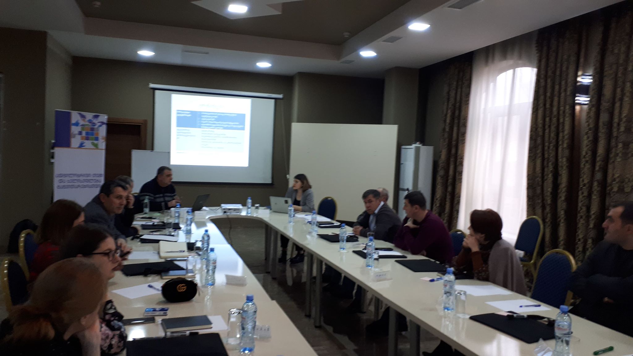 ტრენინგი თემაზე საზოგადოებასთან ეფექტური კომუნიკაცია
