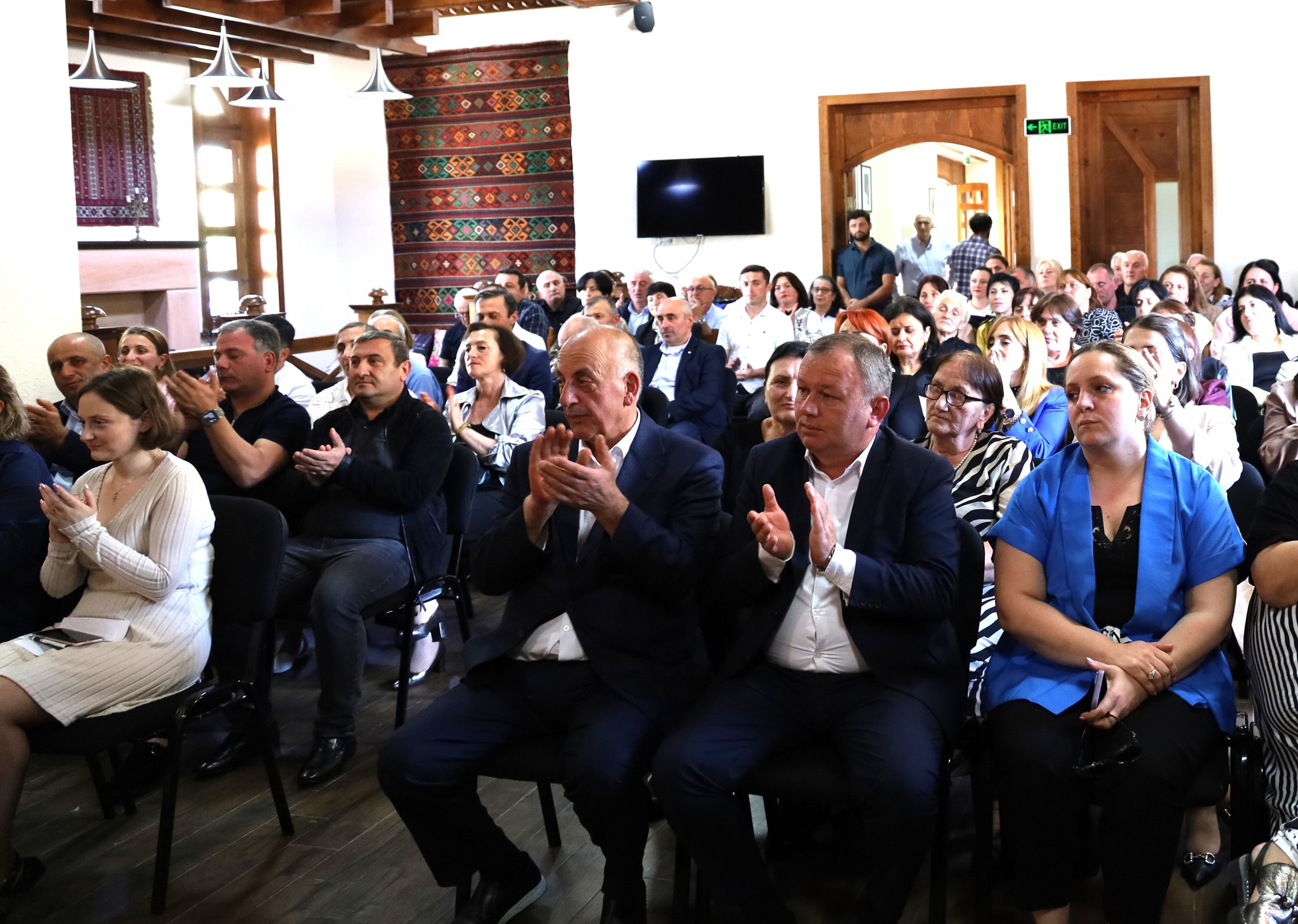 ქედის მუნიციპალიტეტის საჯარო და კერძო სკოლების მასწავლებლები  განათლების სისტემაში შეტანილი განსაკუთრებული წვლილისთვის დაჯილდოვდნენ