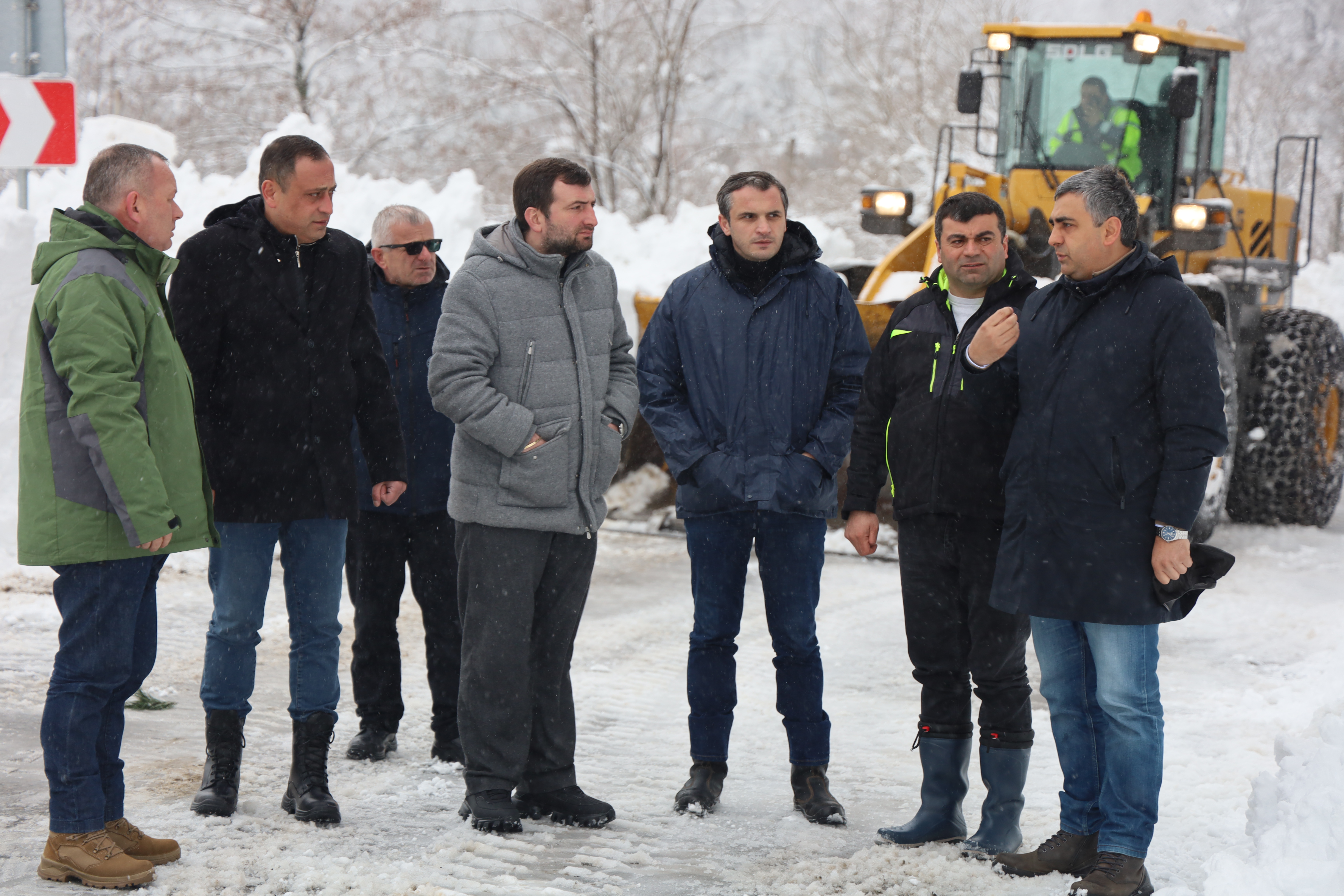 დიდთოვლობისგან გამოწვეული სალიკვიდაციო სამუშაოები ქედაში