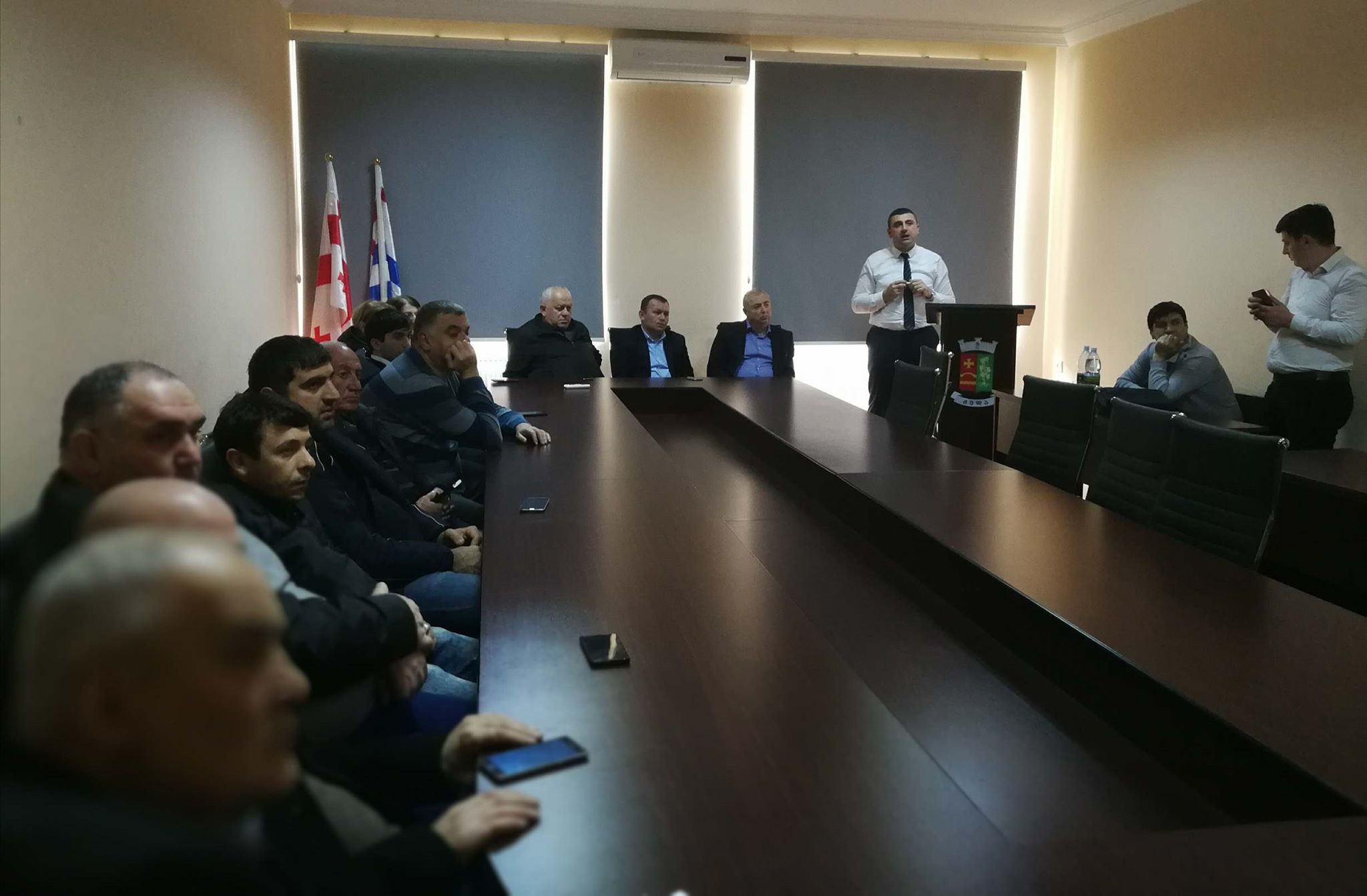სახელმწიფო აუდიტის წარმომადგენელებმა ქედაში სამუშაო შეხვედრა გამართეს