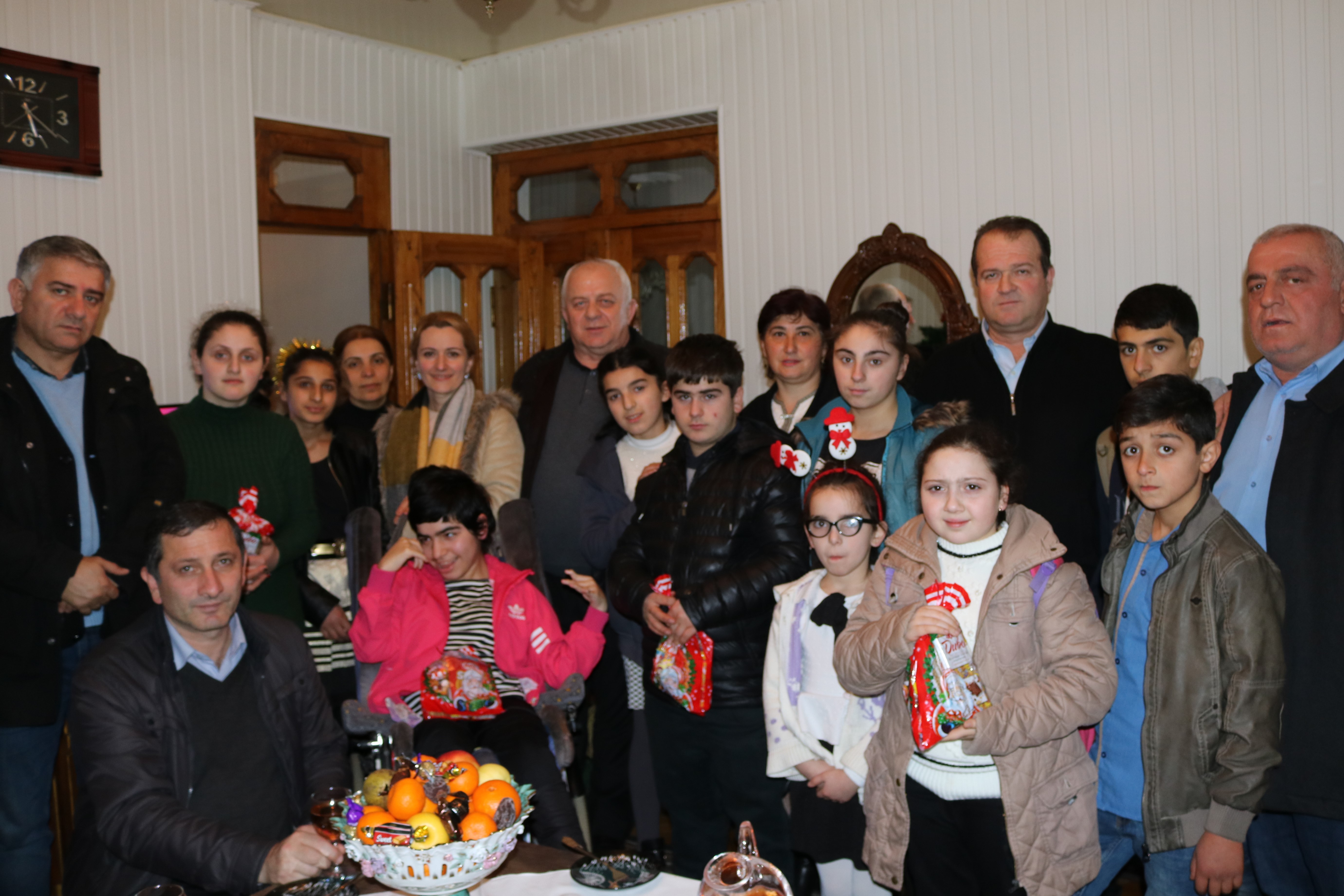 ქედის საკრებულო საქველმოქმედო აქციას მართავს