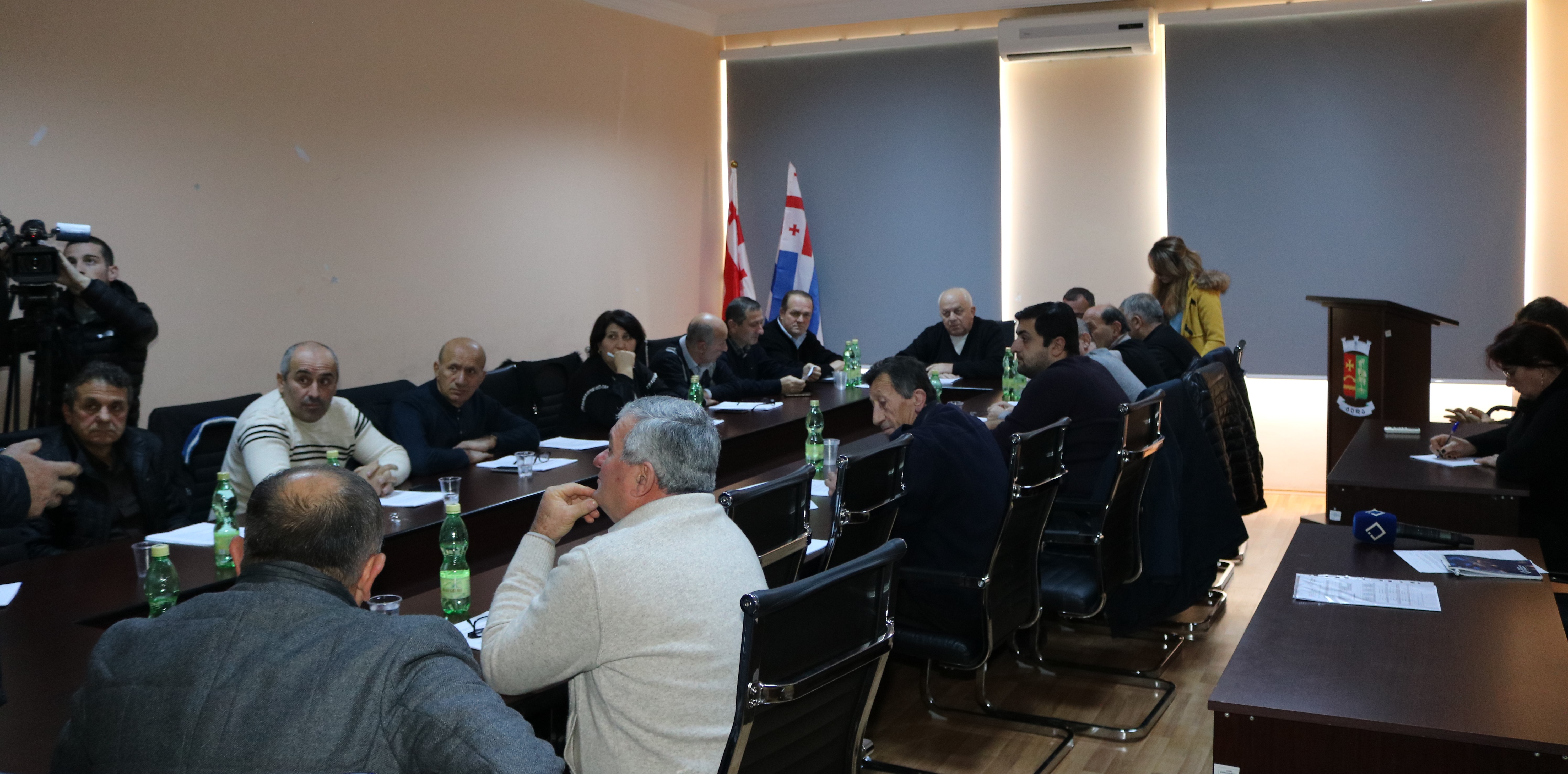 საკრებულოს მორიგ სხდომაზე ტრანსპორტის განვითარების სტრატეგია და გეგმა დაამტკიცეს
