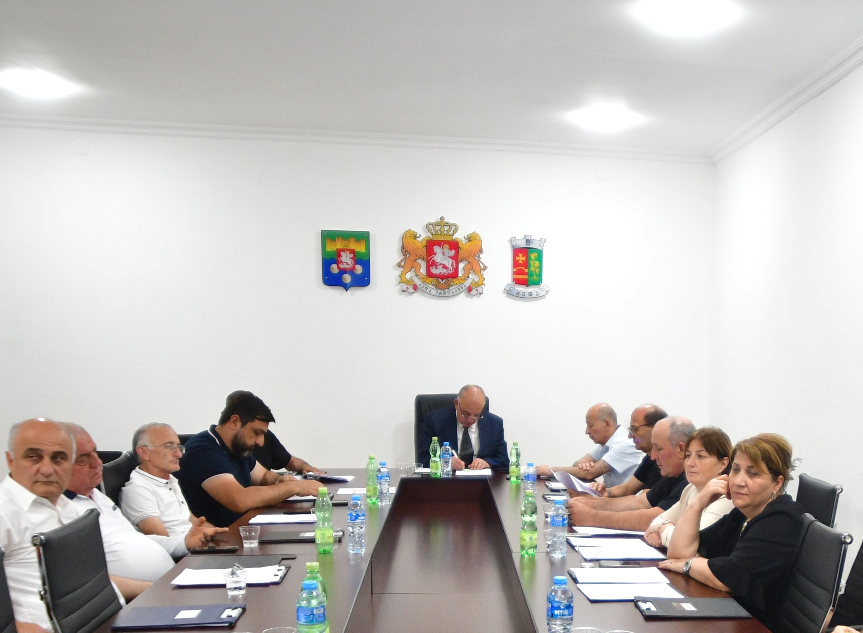 მუნიციპალიტეტის საკრებულომ ექვსი საკითხი განიხილა