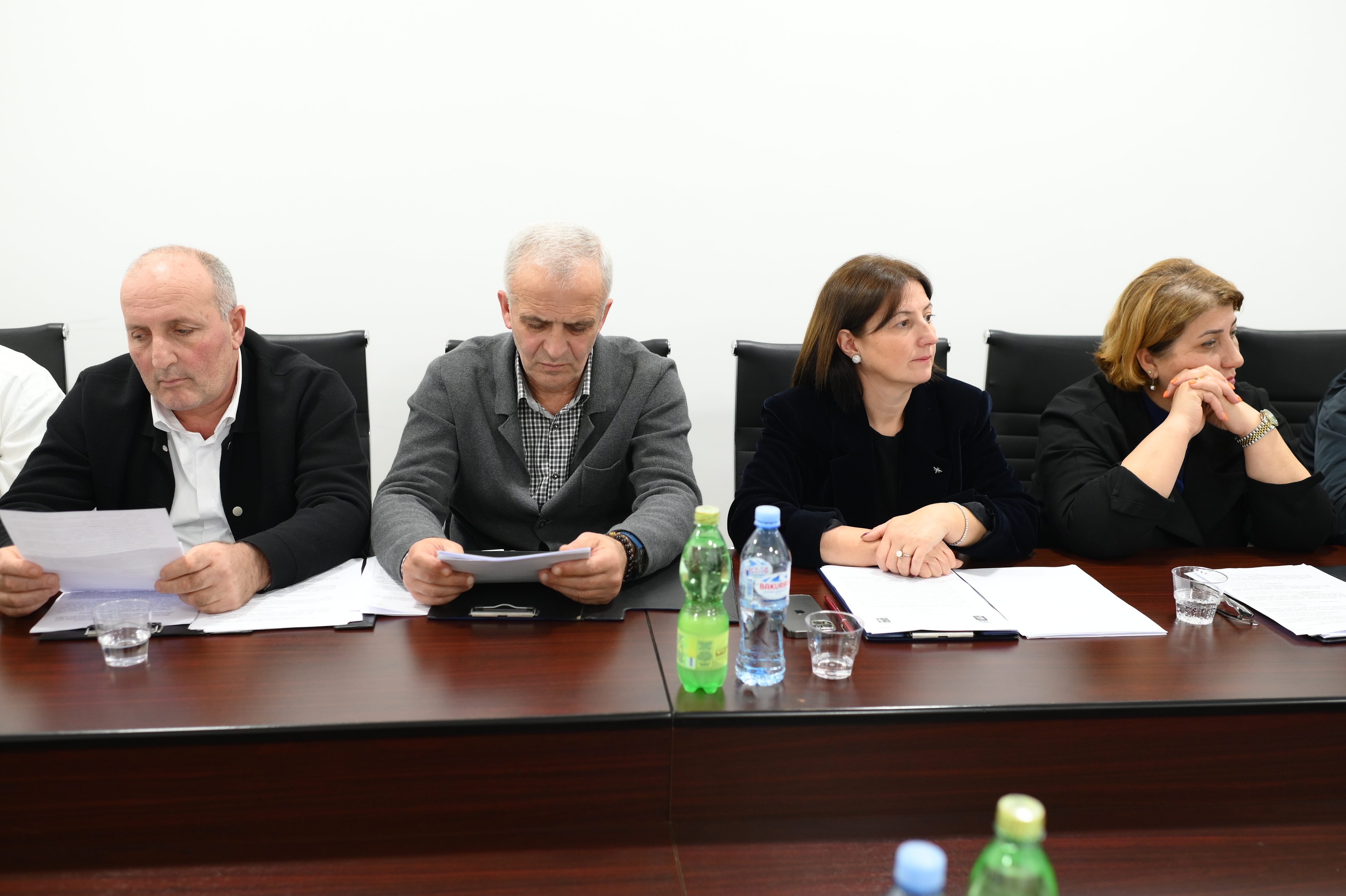 დღეს ახალი მოწვევის საკრებულოს პირველი რიგგარეშე სხდომა ჩატარდა