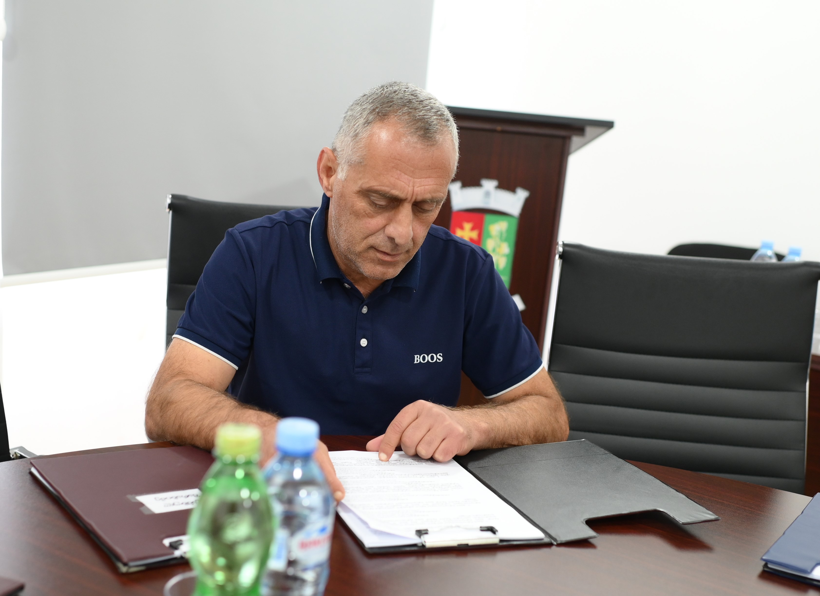 დღეს ახალი მოწვევის საკრებულოს პირველი რიგგარეშე სხდომა ჩატარდა