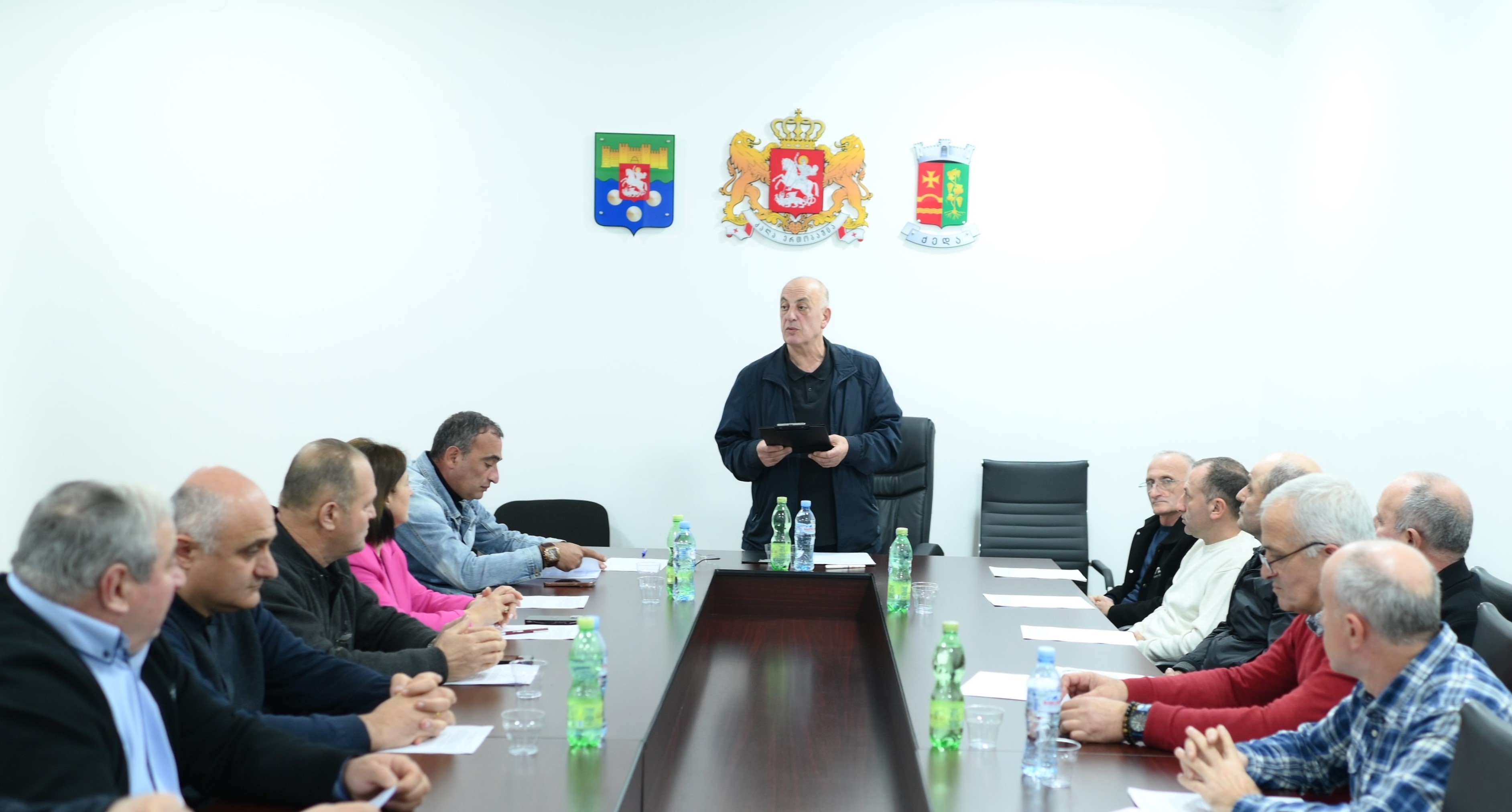 დღეს  საკრებულოს რიგგარეშე  სხდომაზე 2026 წლის ბიუჯეტის პროექტი  განიხილეს