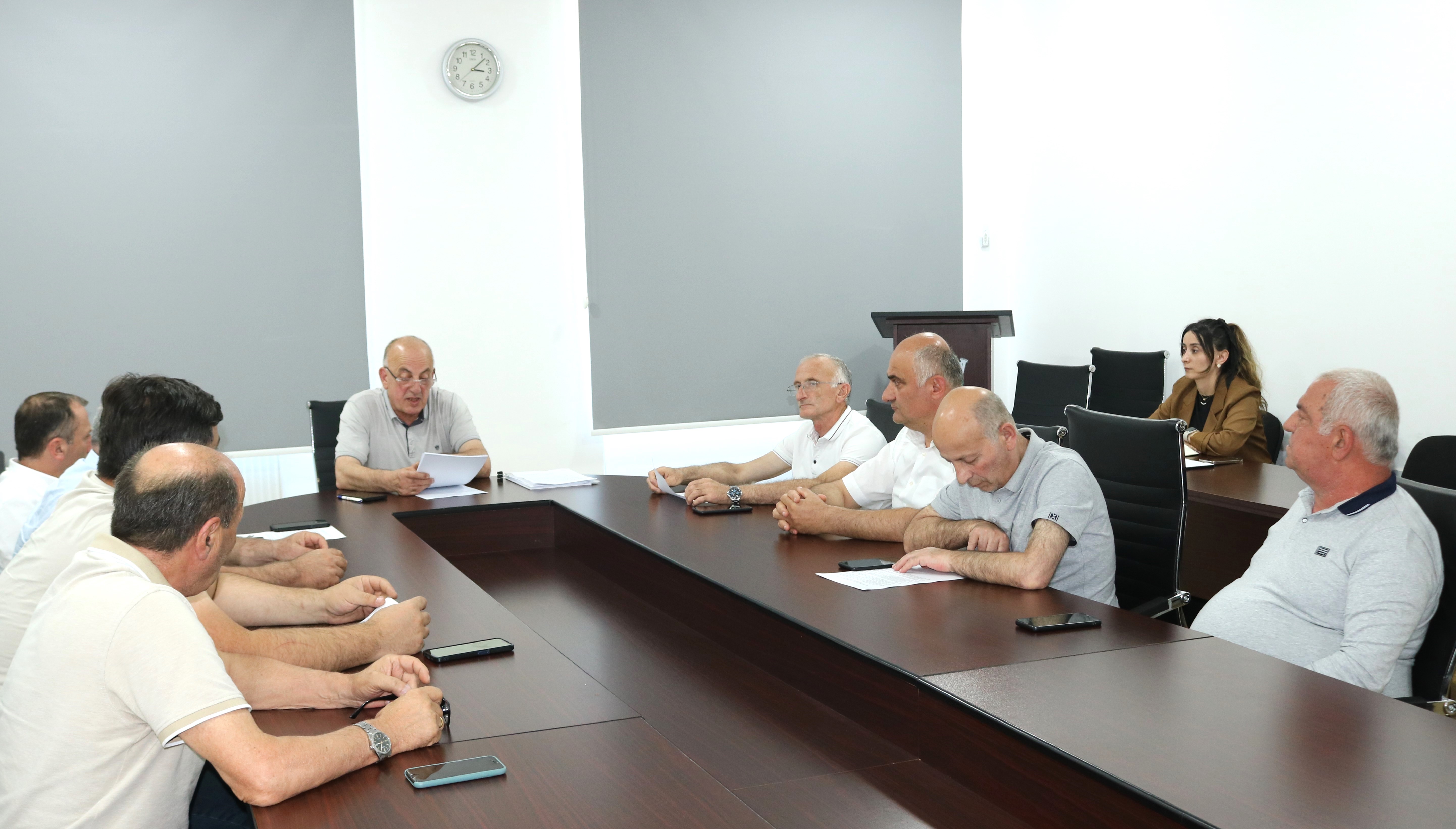 საკრებულოს ბიუროს სხდომა