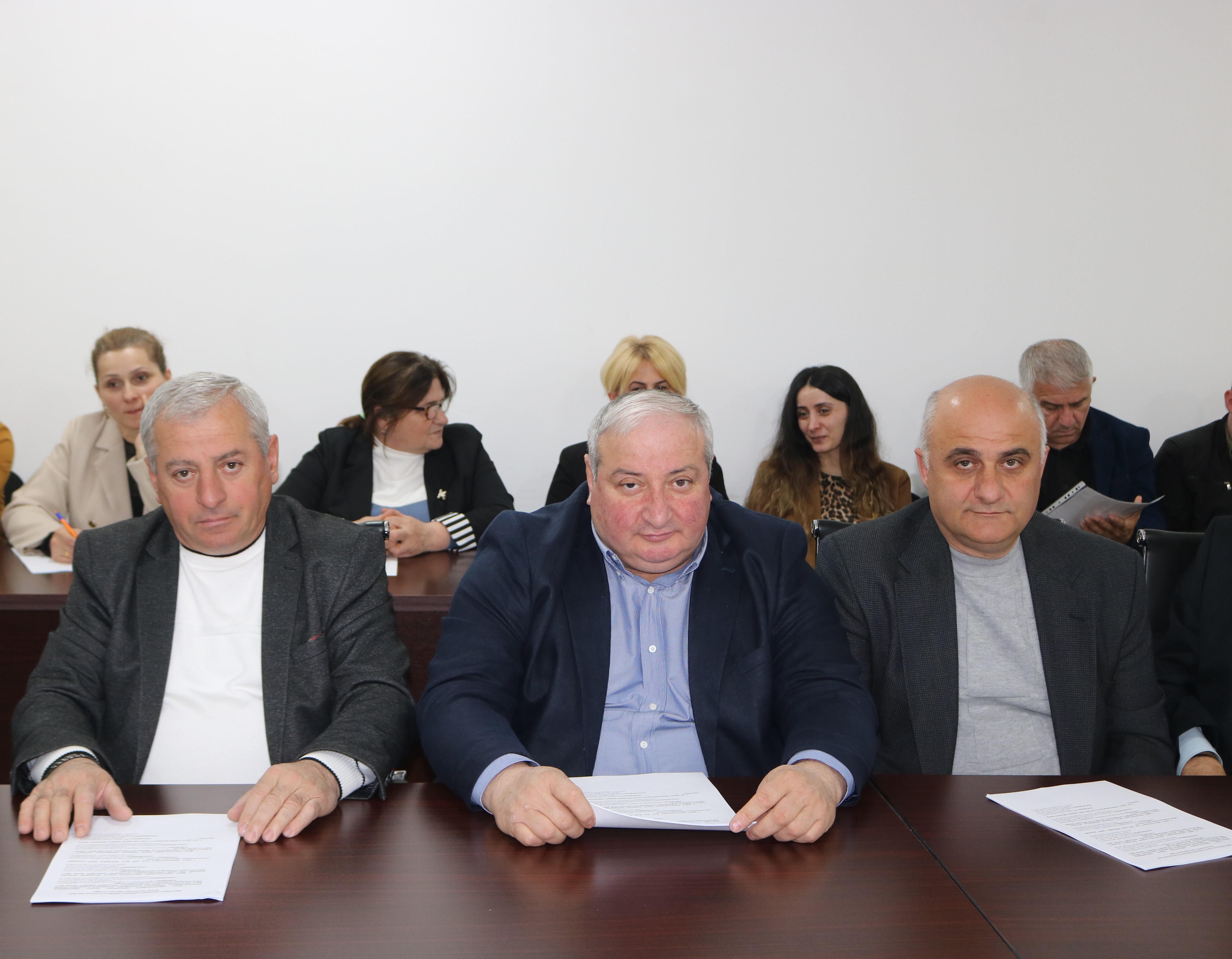 დღეს ქედის მუნიციპალიტეტის საკრებულოს მორიგი სხდომა გაიმართა
