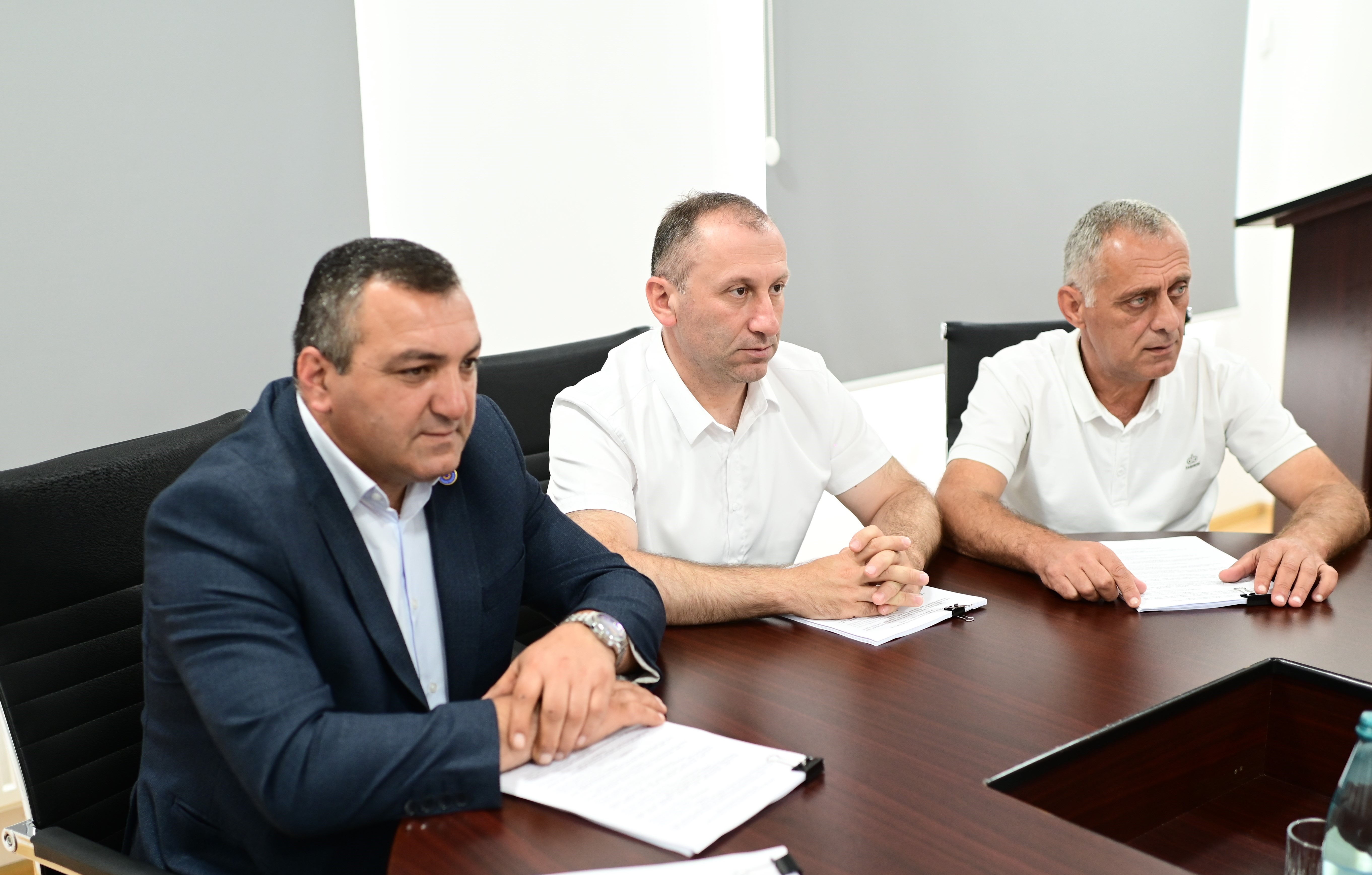 დღეს ქედის მუნიციპალიტეტის საკრებულოს მორიგი სხდომა გაიმართა