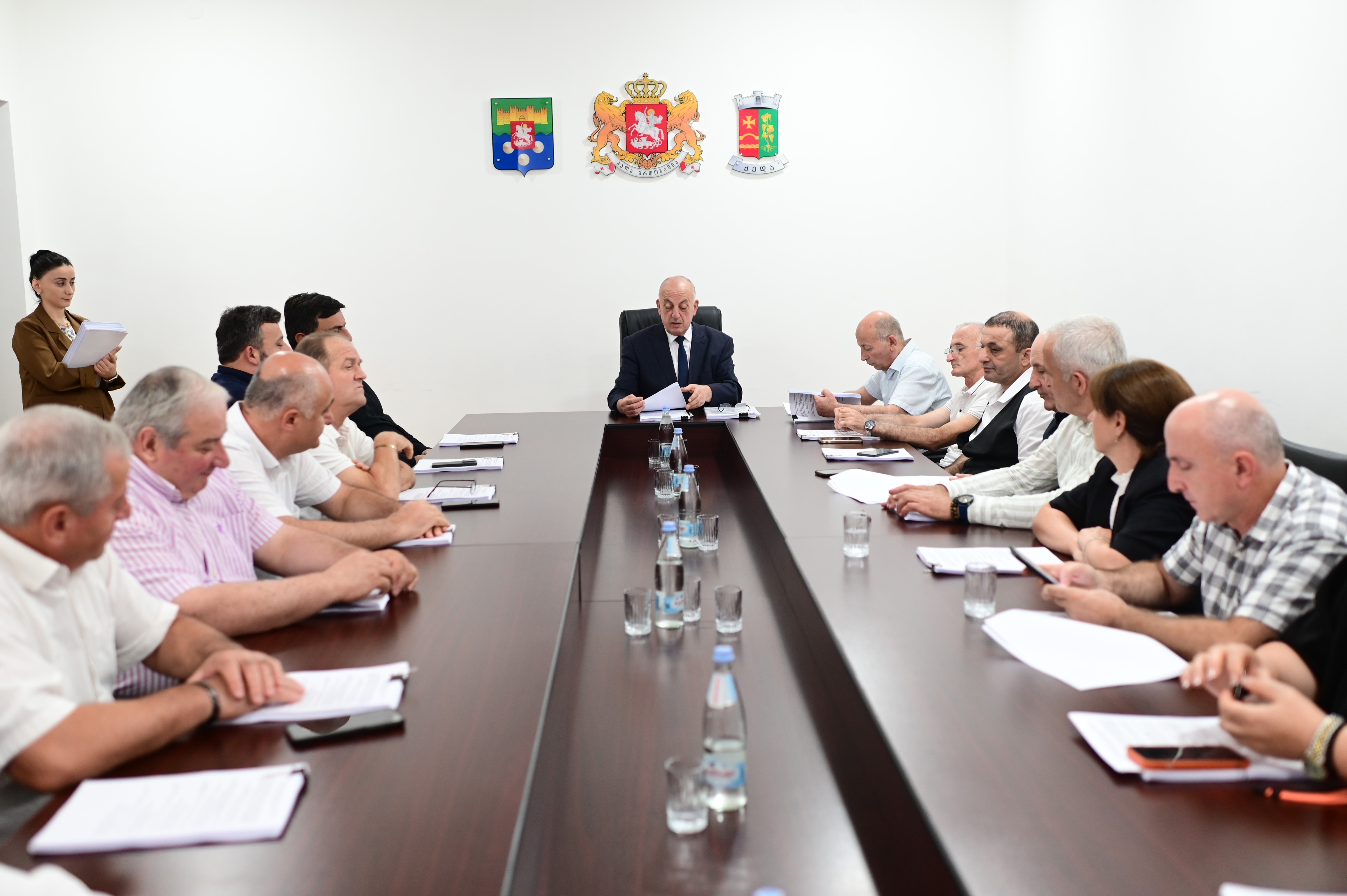 დღეს ქედის მუნიციპალიტეტის საკრებულოს მორიგი სხდომა გაიმართა