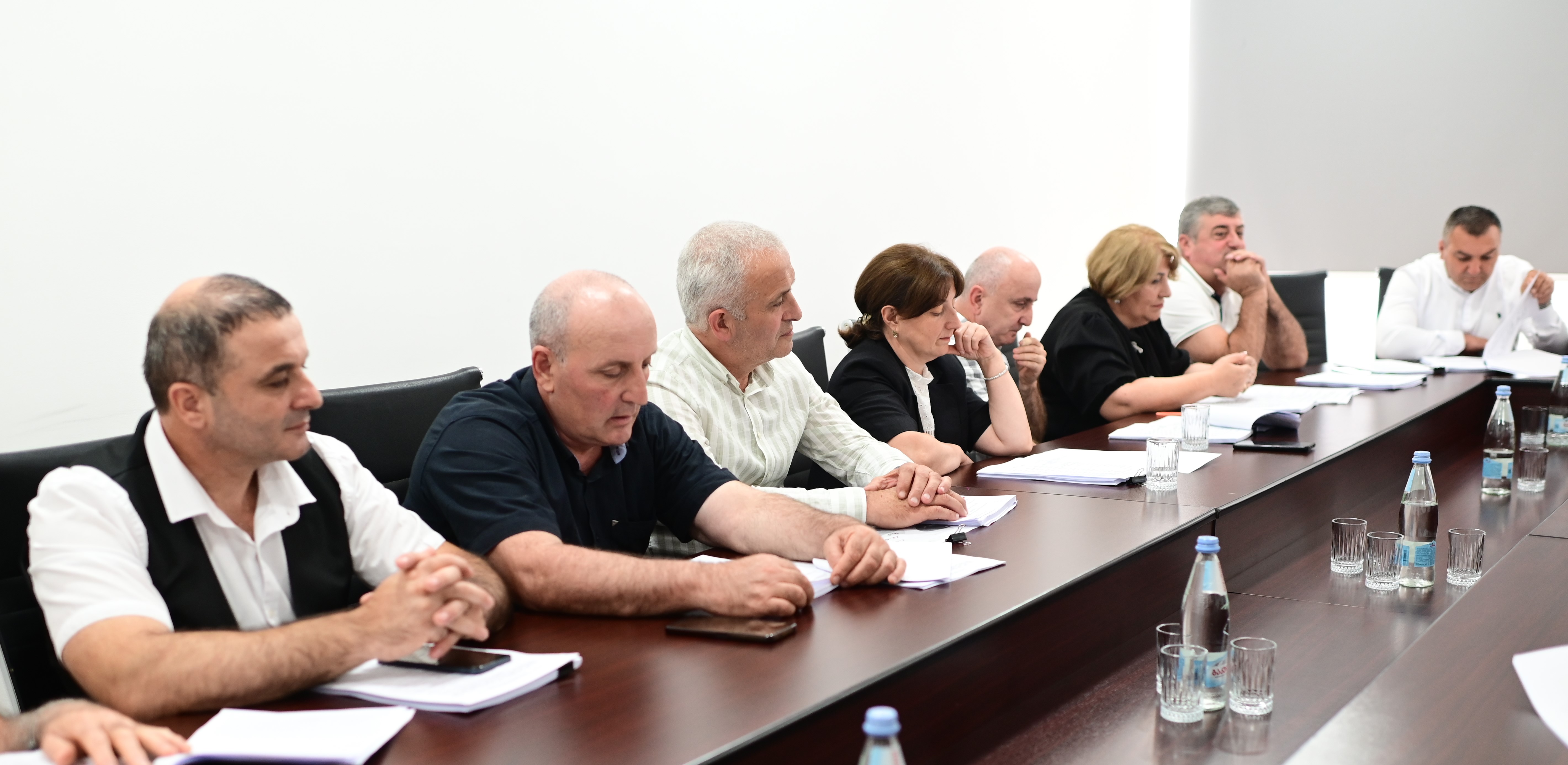 დღეს ქედის მუნიციპალიტეტის საკრებულოს მორიგი სხდომა გაიმართა