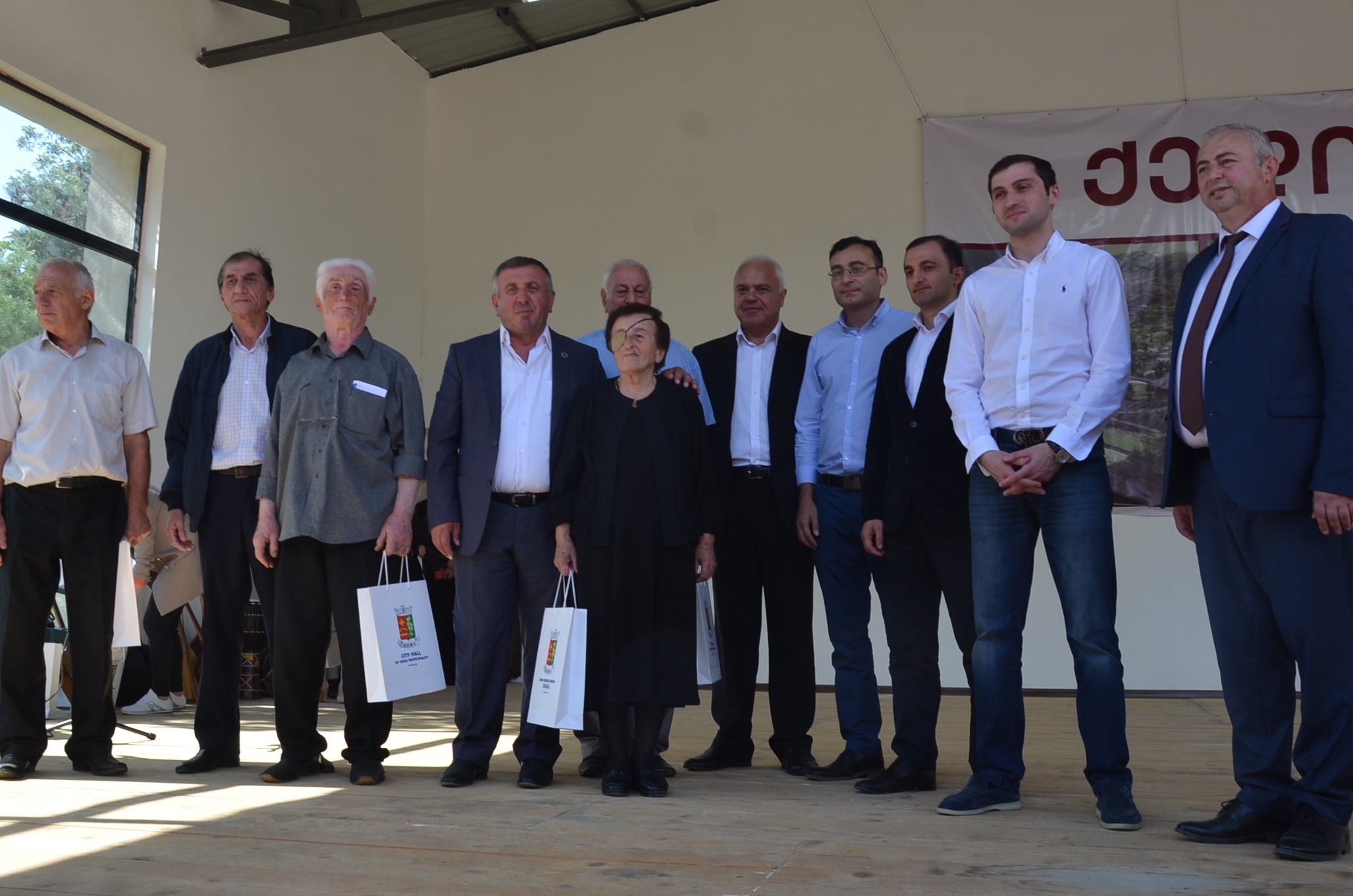 ღონისძიებაზე ტრადიციულად საპატიო ქედელები დაჯილდოვდნენ
