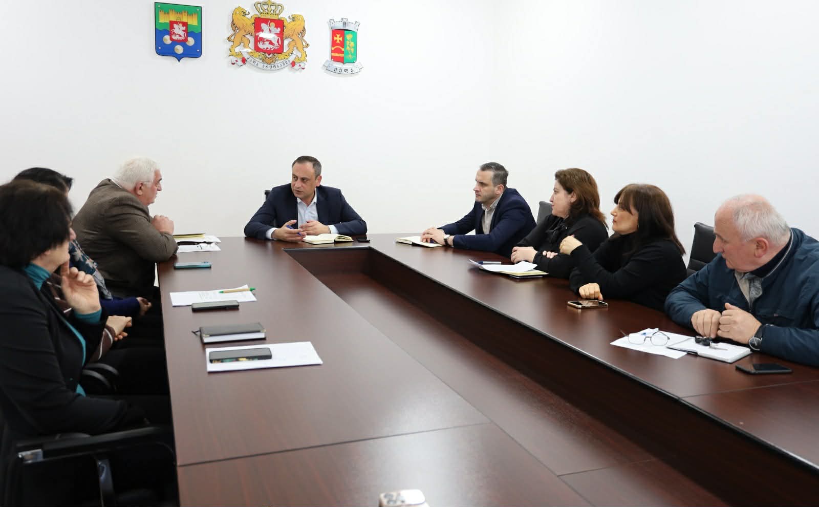 ქედის მუნიციპალიტეტის მერიაში ჯანმრთელობისა და სოციალური დაცვის სამსახურის გასული წლის ანგარიში მოისმინეს და მიმდინარე წლის პროგრამებზე იმსჯელეს