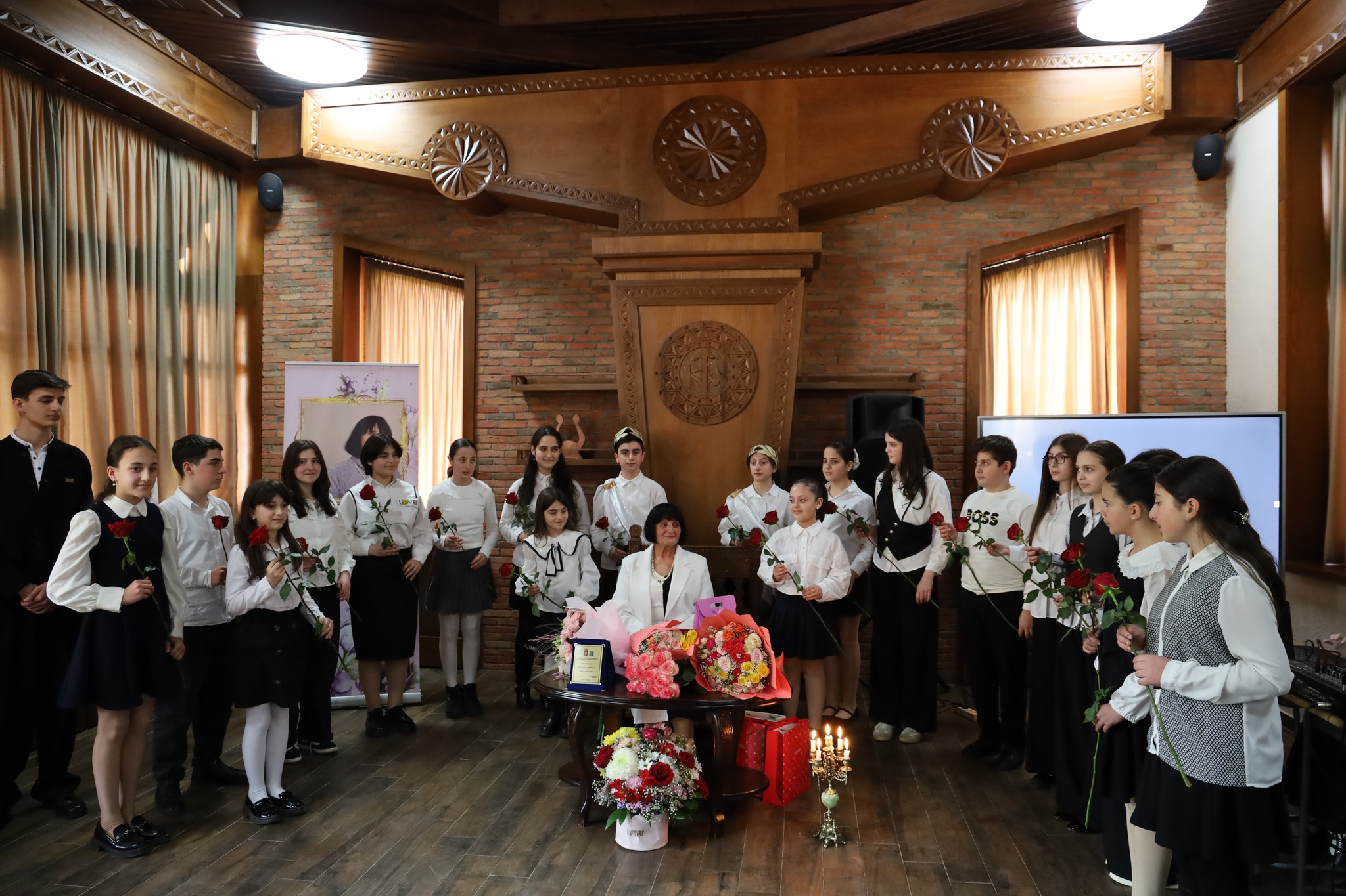 ქედის მუნიციპალიტეტში, ნათელა დუმბაძის 70 წლისადმი მიძღვნილი საიუბილეო საღამო გაიმართა